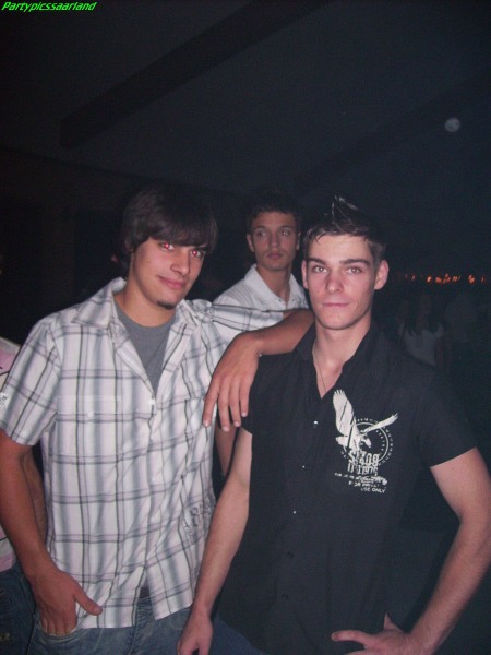 Meine 2 Besten Freunde =)
Der Alex und der Andler :D