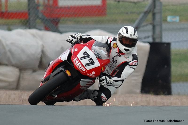 Der siebenfache Formel 1-Weltmeister und "Superbiker" Michael Schumacher bei der IDM 2008 am Sachsenring