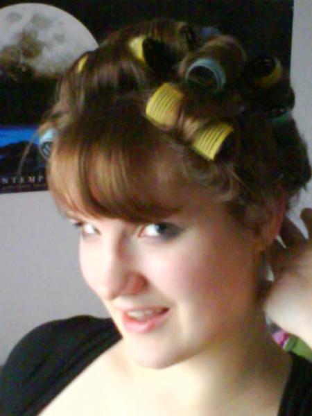 Uhuuu~ sind die Lockenwickler net over-sexy XD