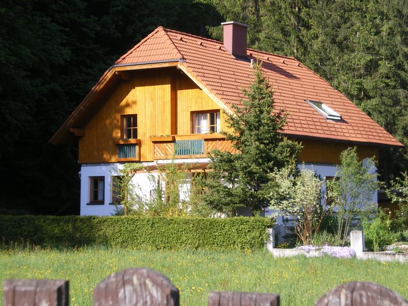 my house ^^ (linkes oberes fenster - mi casa^^)