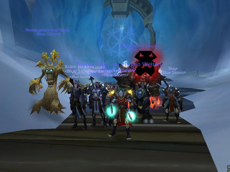 Mit dem Equip in Ulduar 10er chillen eigentlich eine schande aber fr die Gilde gerne :D