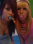 Schnuller und so.. :D Weie Bescheid :D